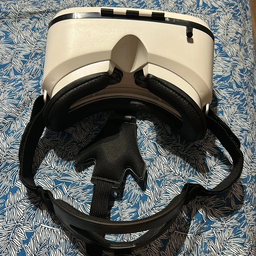 Utopia 360° VR Headset | 3D Virtual Reality Headset for VR Games.